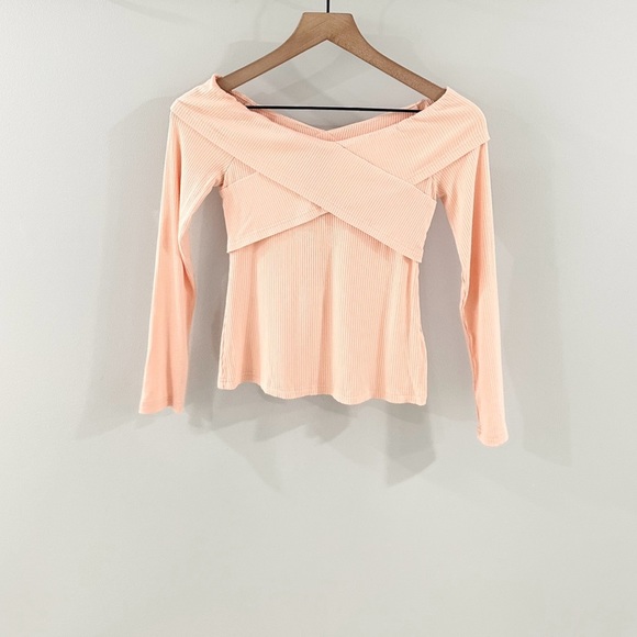 By The Way Off The Shoulder Ribbed Top Peach Size XS - Picture 2 of 6